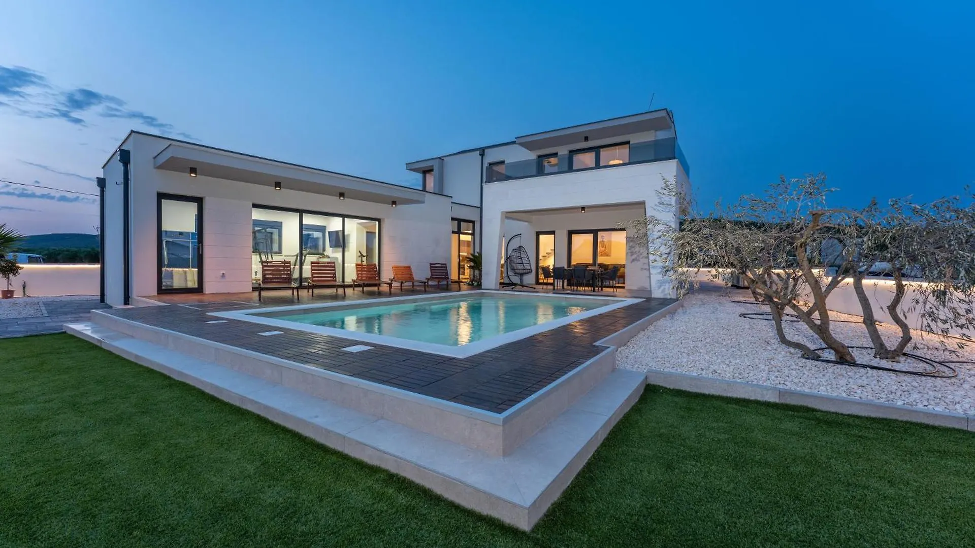 Villa La-Vi Турань